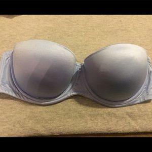 Victoria’s Secret - Push-up strapless bra.